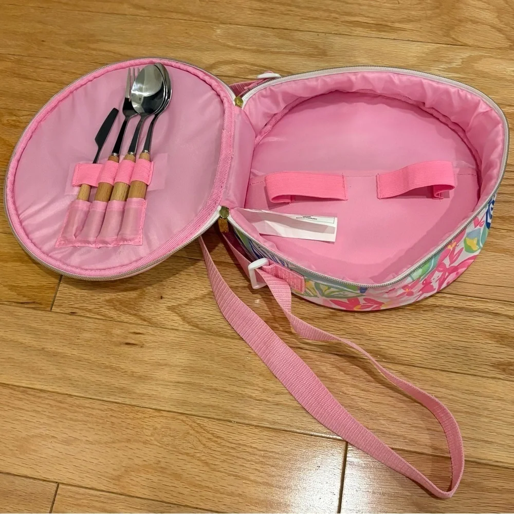 Lily Pulitzer Colorful Round picnic/lunch bag